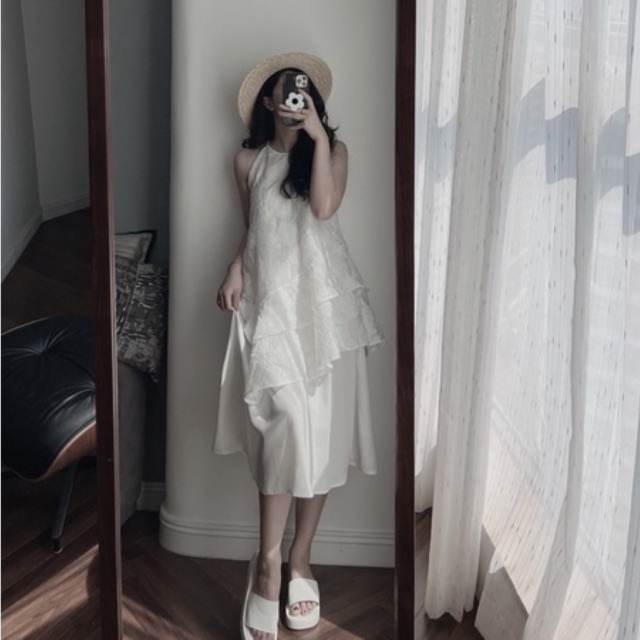 Váy trắng gấm xoè tầng mimee