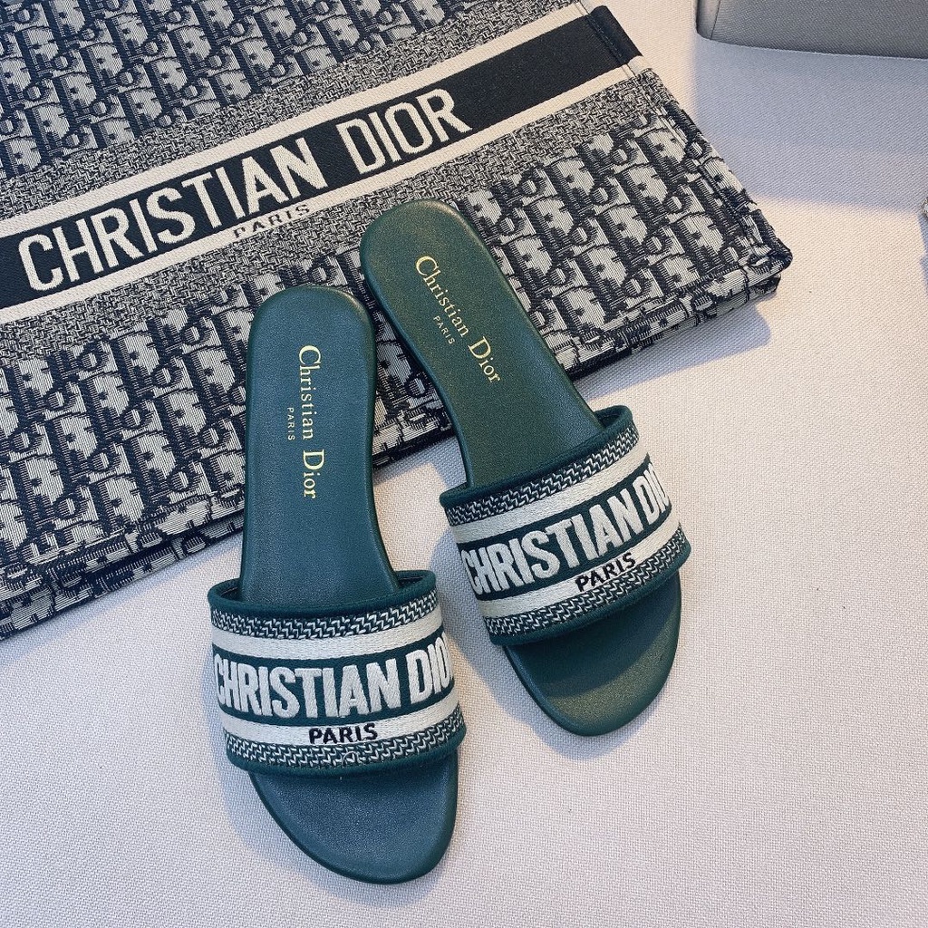 Xăng đan Đế Bằng Cổ Điển Không Có Hộp Cho Nữ