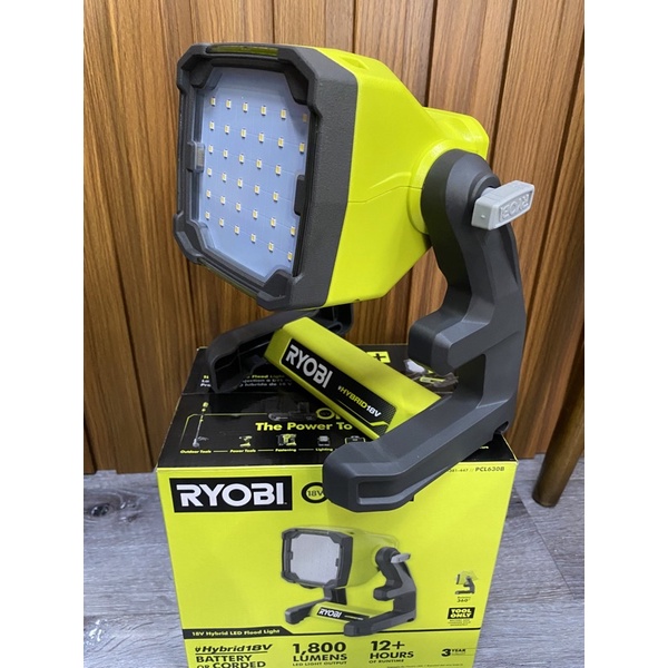Đèn led pin Ryobi 18v
