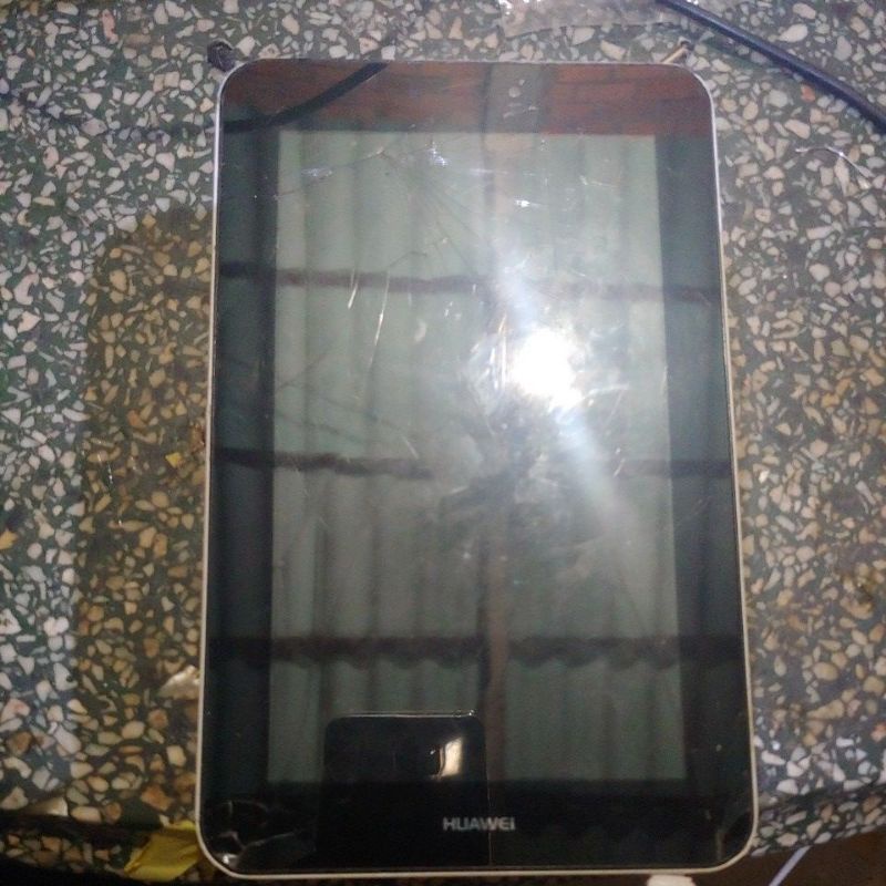 Xác máy tính bản huawei s7-701u