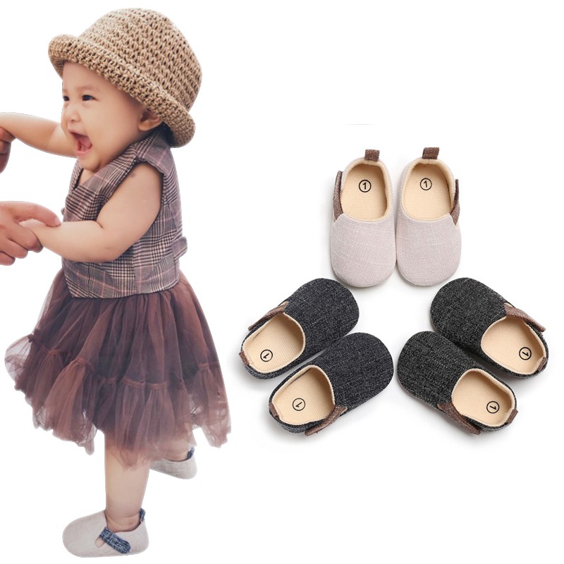 Giày tập đi kiểu cổ điển Nhật Bản cho bé