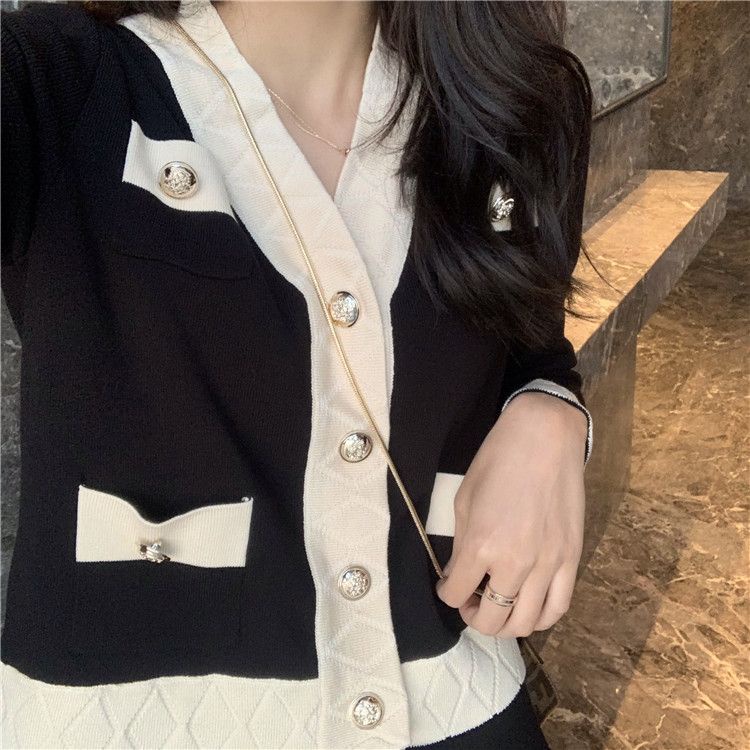Bộ đồ gồm áo khoác cardigan cổ chữ V và quần dài ống rộng dệt kim thời trang Hàn Quốc xuân thu 2021 dành cho nữ