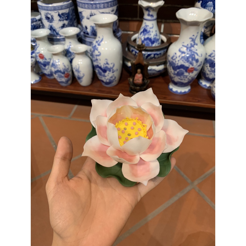 Hoa sen sứ, Hoa thả bát Minh Đường Tụ Thủy, HOA SEN SỨ CÓ LỖ CẮM TRẦM - NHANG