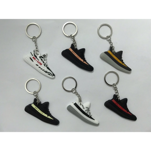 Móc khoá giày adidas 8 cái