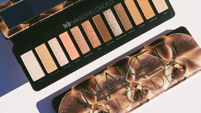 Bảng Phấn Mắt Mới vừa ra mắt ngày 7/3 của Urban Decay Naked Reloaded Eyeshadow Palette