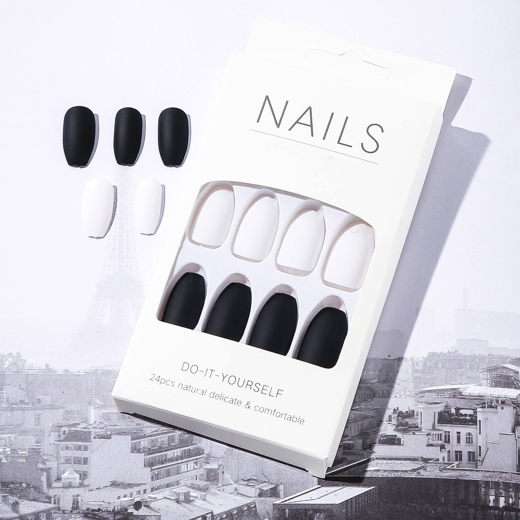 Bộ 24 Móng Tay Giả Siêu Dài Màu Trắng Đen Kèm Keo Dán