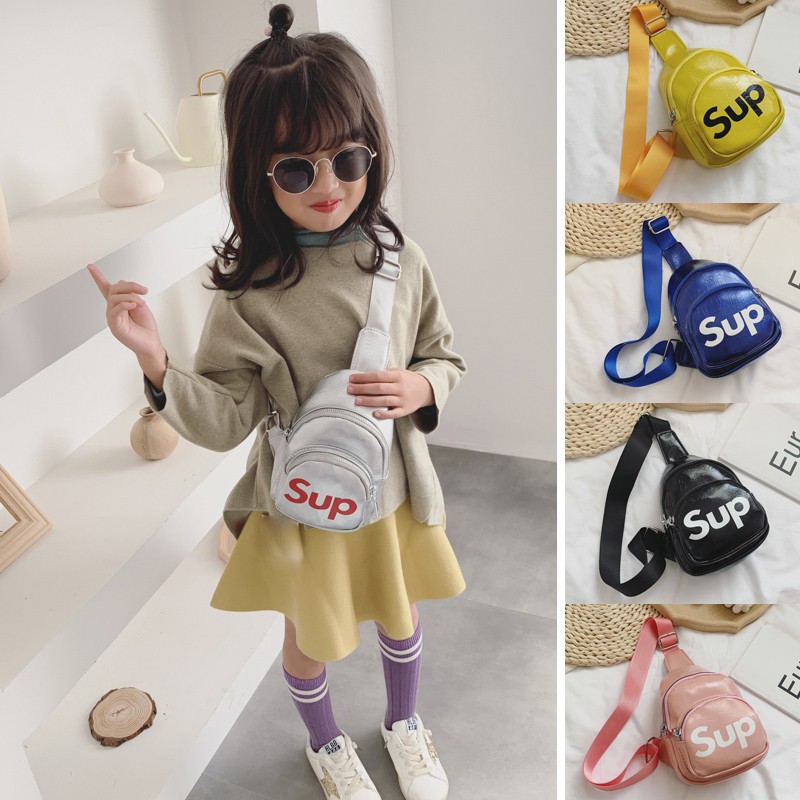 Túi đeo chéo trước ngực kiểu dáng thời trang cho bé