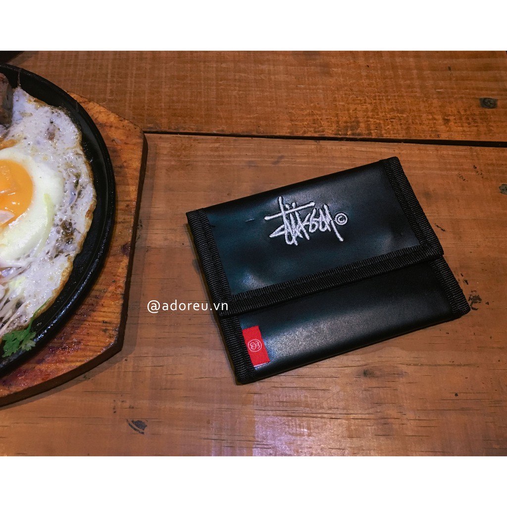 Ví Stussy hàng có sẵn