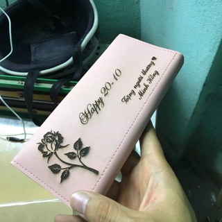 Vĩ nữ khắc theo yêu cầu