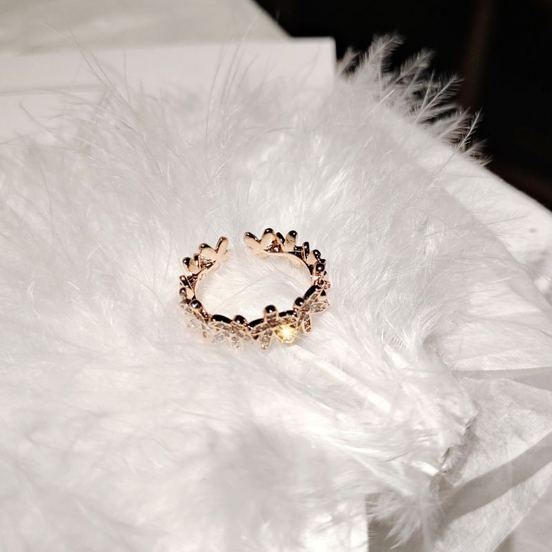 Nhẫn Thời Trang Đính Đá Zircon Cao Cấp Sang Trọng