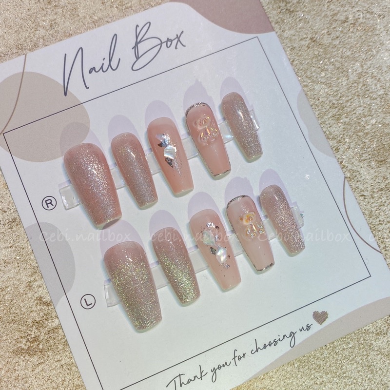 Móng úp thiết kế đính gấu mắt mèo màu thạch cebi.nailbox c003