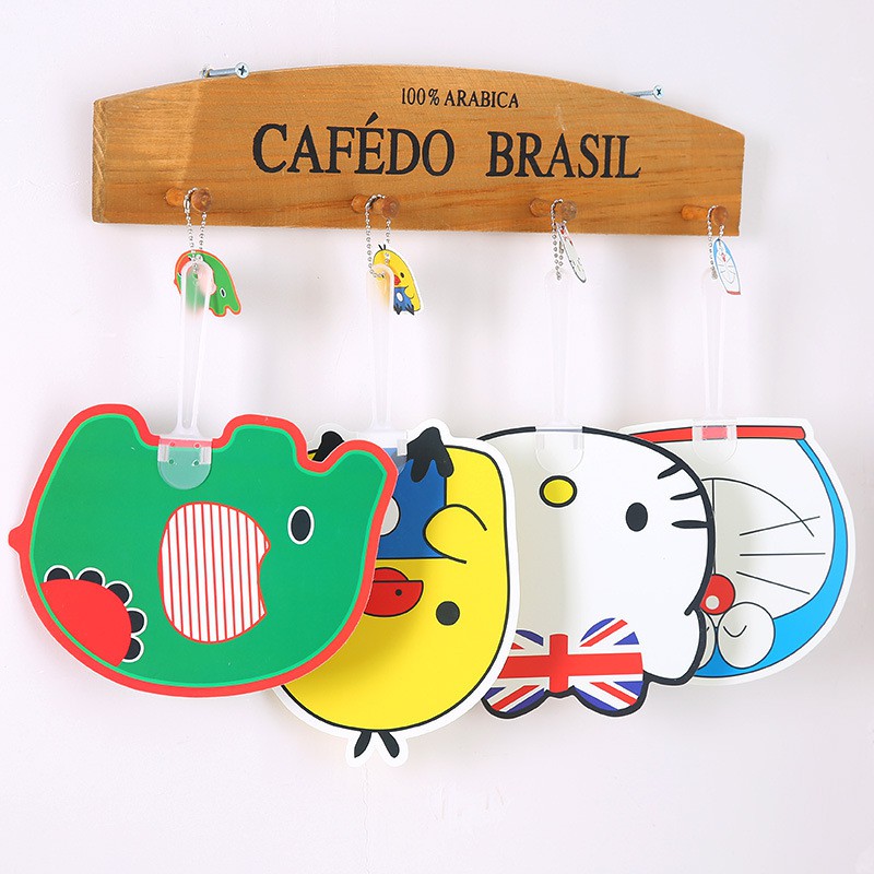 Quạt Nhựa Cầm Tay Hoạt Hình Cute (Ngẫu Nhiên) | BigBuy360 - bigbuy360.vn