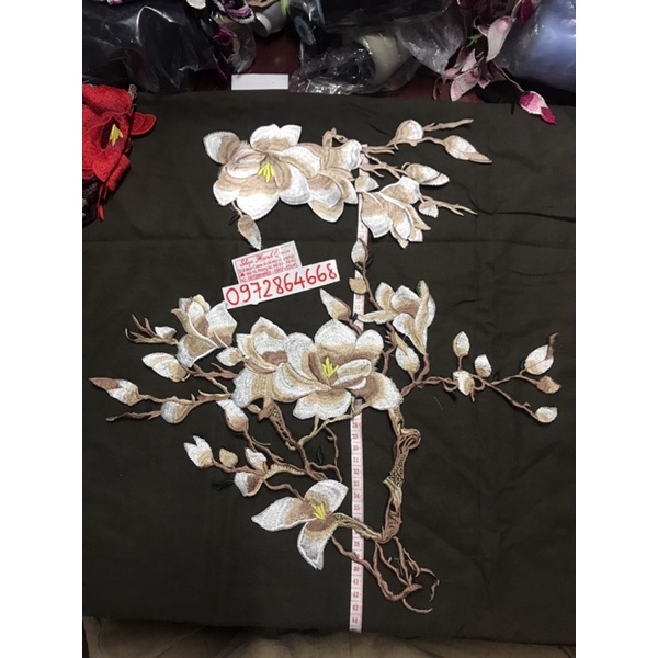 cành hoa mộc Lan thêu chỉ lụa dùng trang trí áo dài (Shop giao đơn tiền hàng từ 50k)