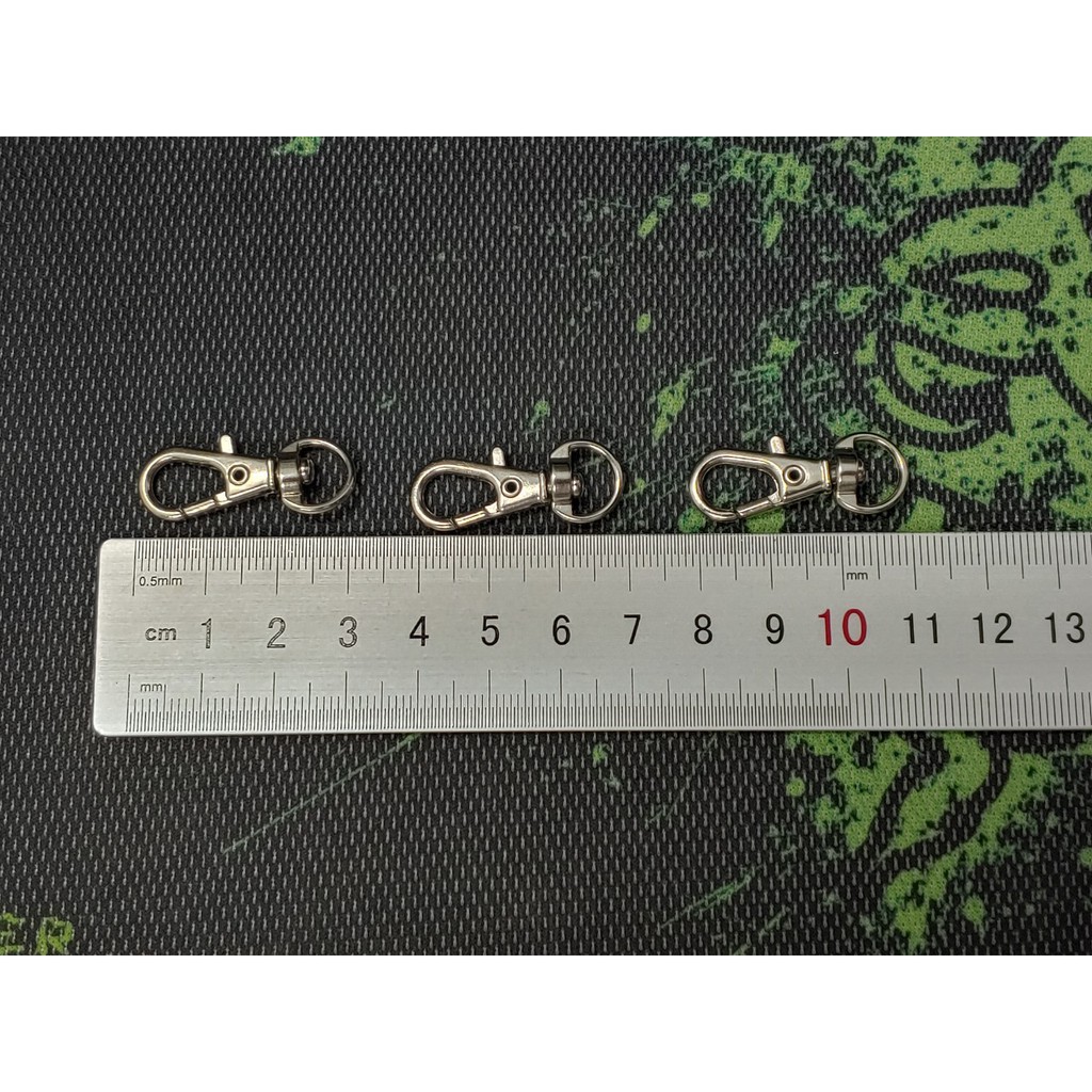 Móc treo nhỏ dành cho dao đa năng