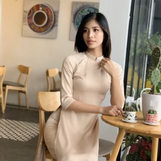Áo dài lụa nhung dáng cách tân