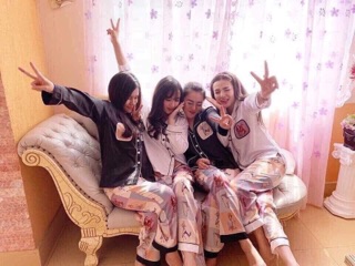 Bộ pyjama lụa