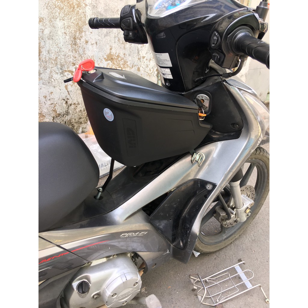 Thùng giữa Future 125 mẫu Givi G10N