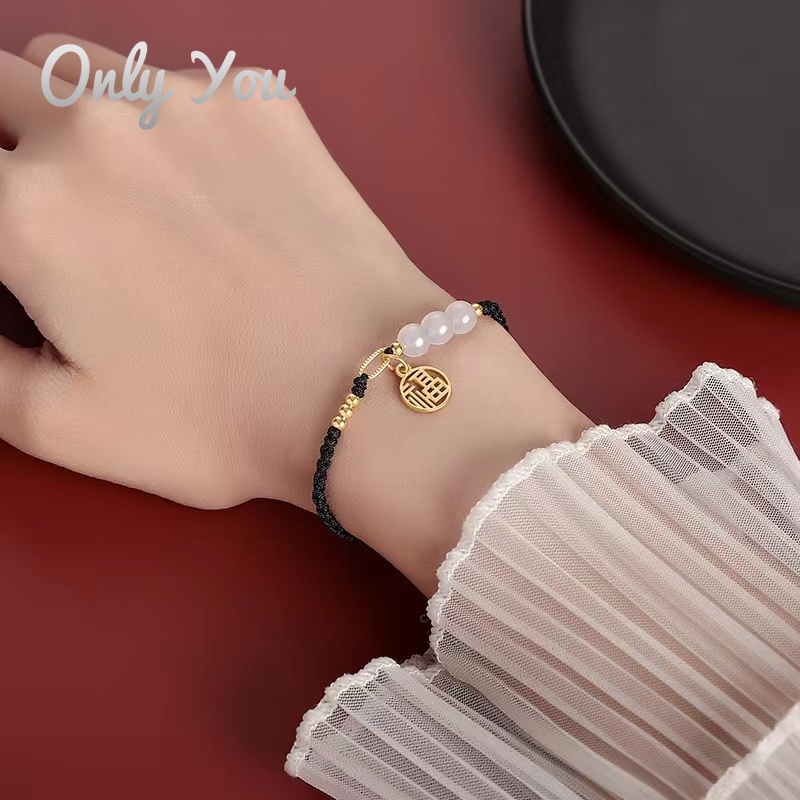 Vòng Đeo Tay Dây Bện 18K Phối Mặt Đá Ngọc Bích Màu Vàng Kim