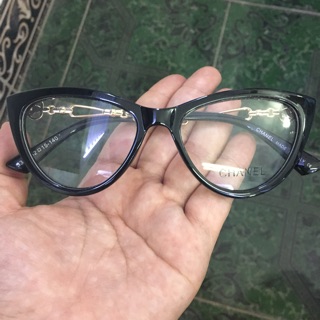 Kính Cận mắt mèo