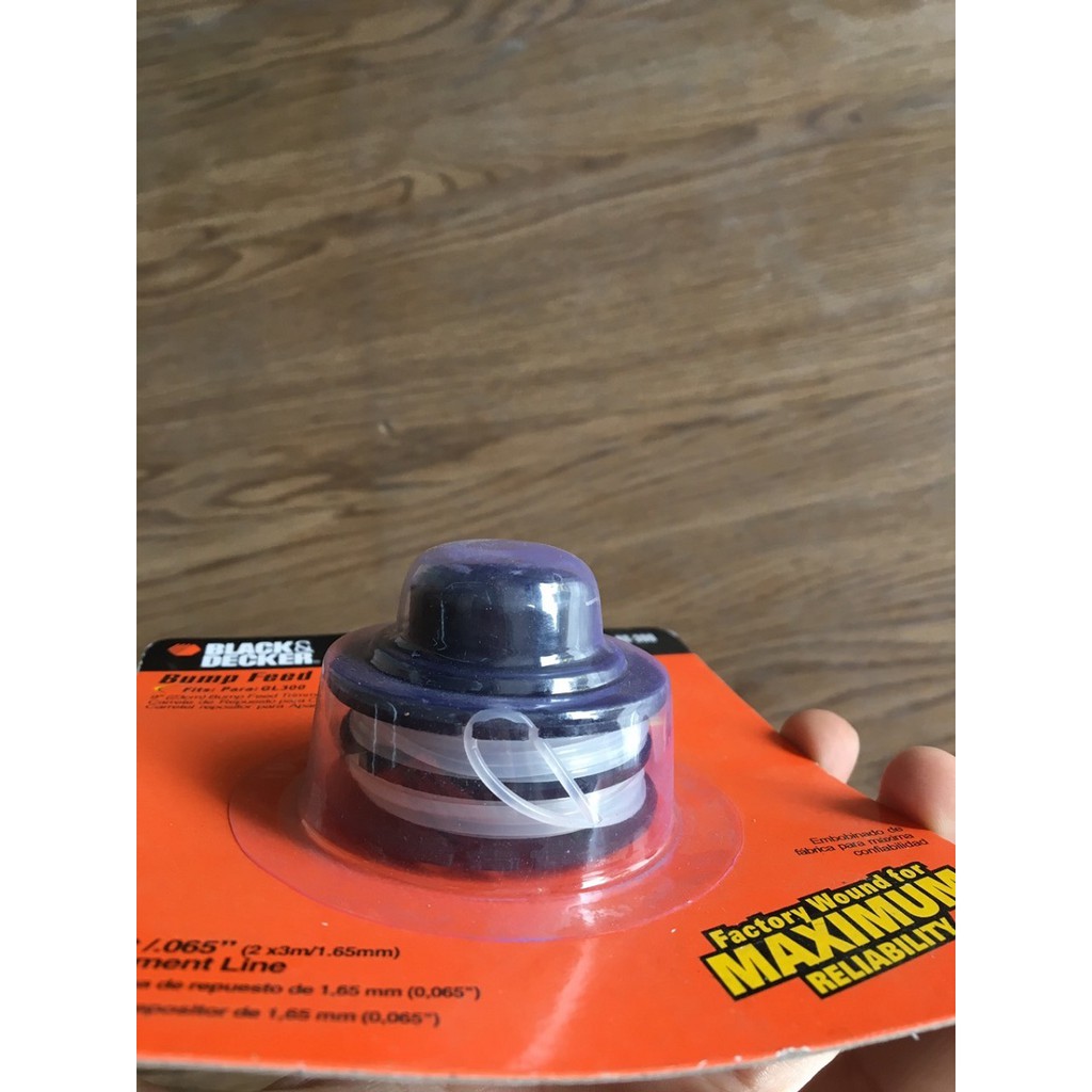 RS300-B1 Ổ cắt cước Black+Decker dùng máy cắt cỏ cầm tay GL300