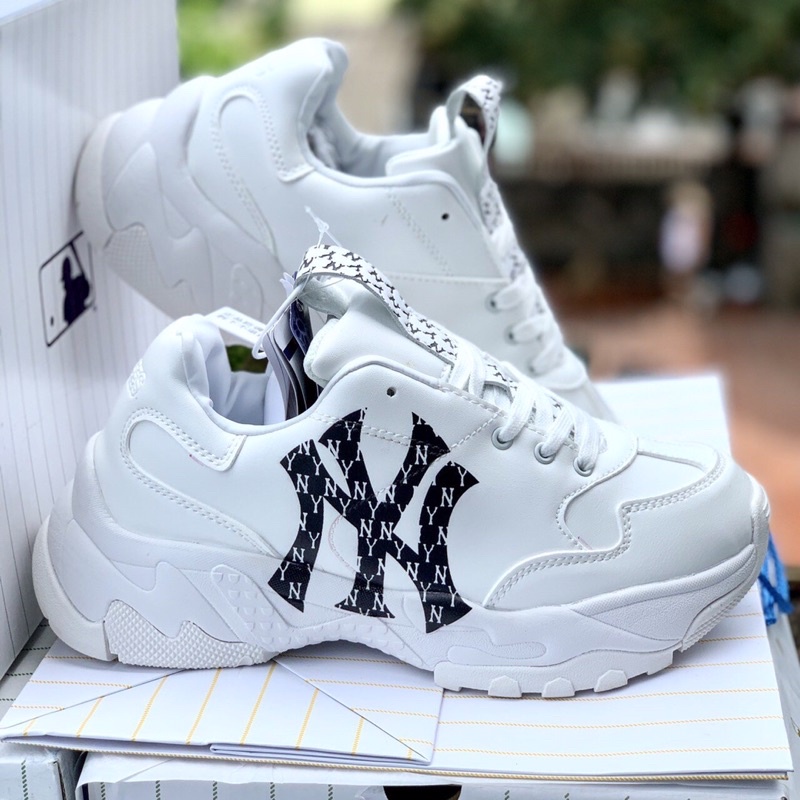 Giày Sneaker MLB Monogram Đen| MLB NY Monogram Chữ NHỏ