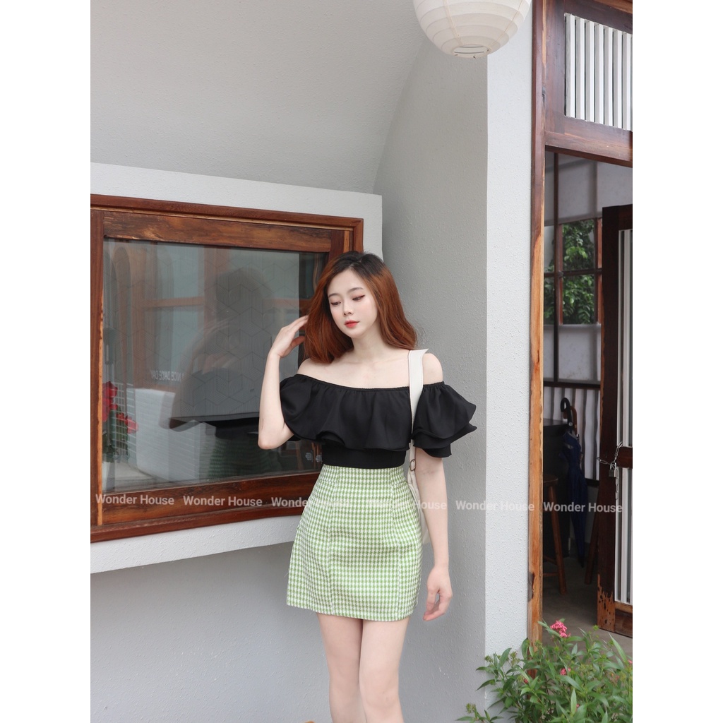 Áo thiết kế WONDER HOUSE trễ vai croptop 2 tầng chất vải dày dặn - Shy Top