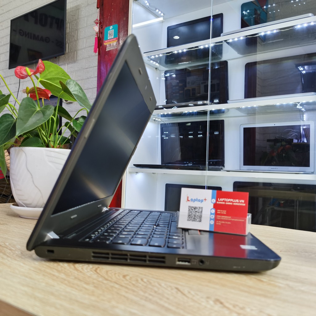 Lenovo  Thinkpad E460	core i5-6200, ram 4GB, ssd 120GB,màn 15.6 laptop màu đen mang lên vẻ đẹp sang trọng cho người dung | BigBuy360 - bigbuy360.vn
