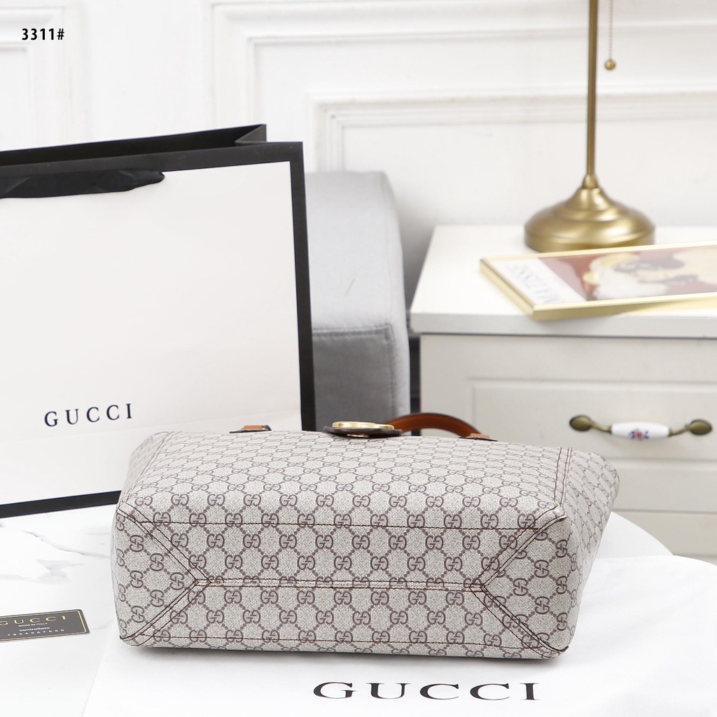 Túi đeo vai Gucci GG Supreme đôi GG 3311