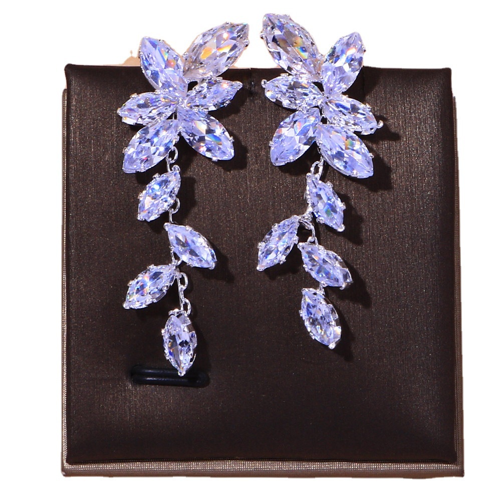 Set Vòng cổ Và Đôi Khuyên Tai Đính Đá zircon Phong Cách Sang Trọng Thanh Lịch Dành Cho Nữ
