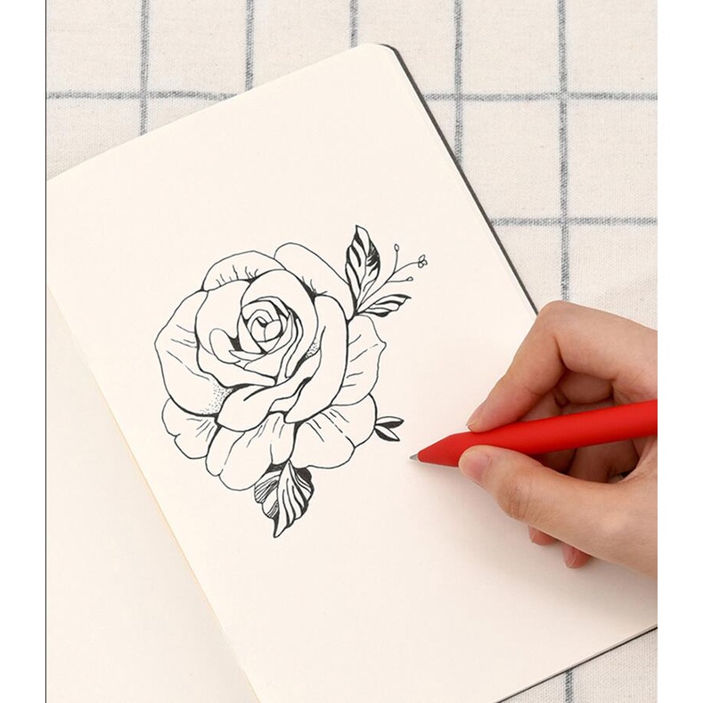 Bút Bi Mực Đen Ngòi 0.5mm Vỏ Nhựa Hình Trái Tim Dễ Thương