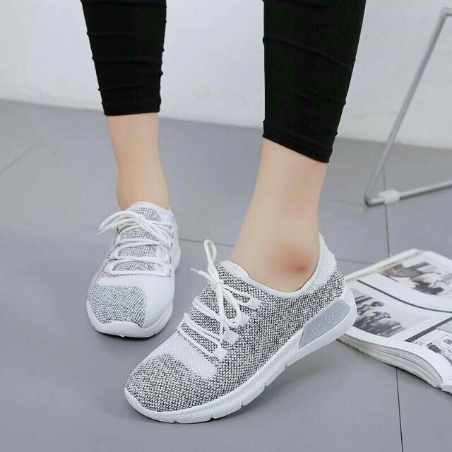 Giầy thể thao mã 5113 ( trắng, đen)
