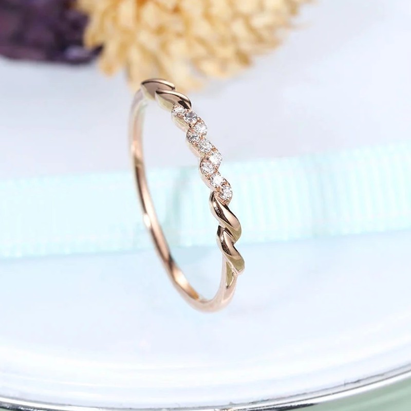 Nhẫn bạc đính đá zircon thiết kế đơn giản dành cho nữ