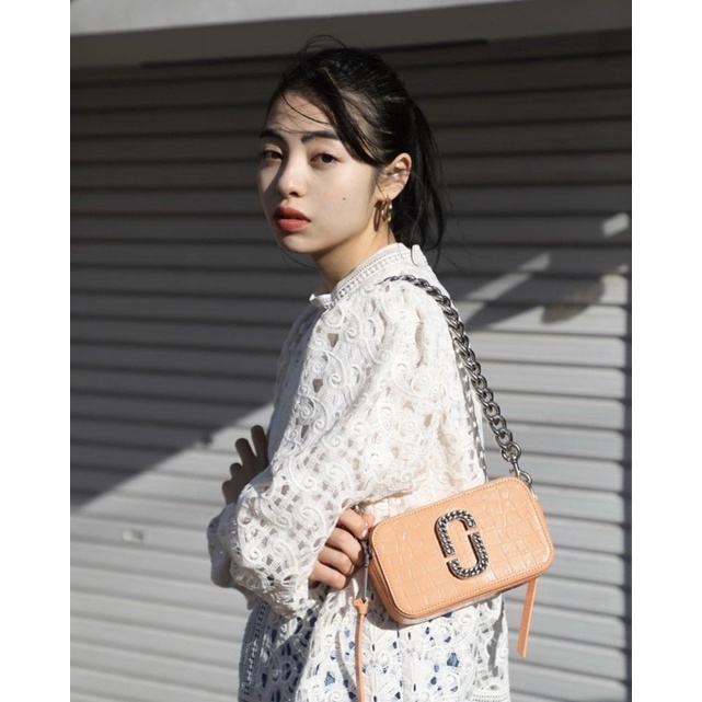 Túi đeo chéo siêu phẩm nhà M Ji