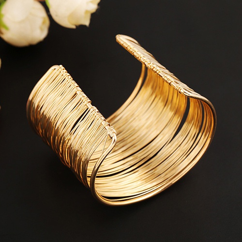 Vòng tay kim loại thiết kế nhiều lớp sang trọng quý phái dành cho nữ