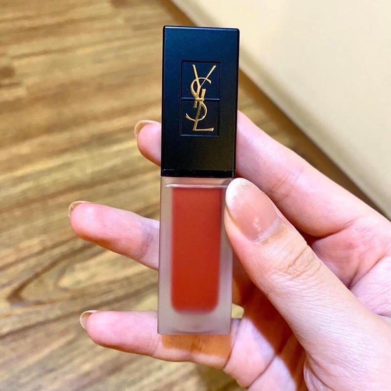 SON KEM YSL 211 MÀU ĐỎ ĐẤT