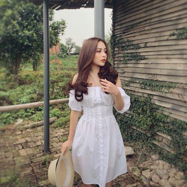 Váy trễ vai cúc dọc