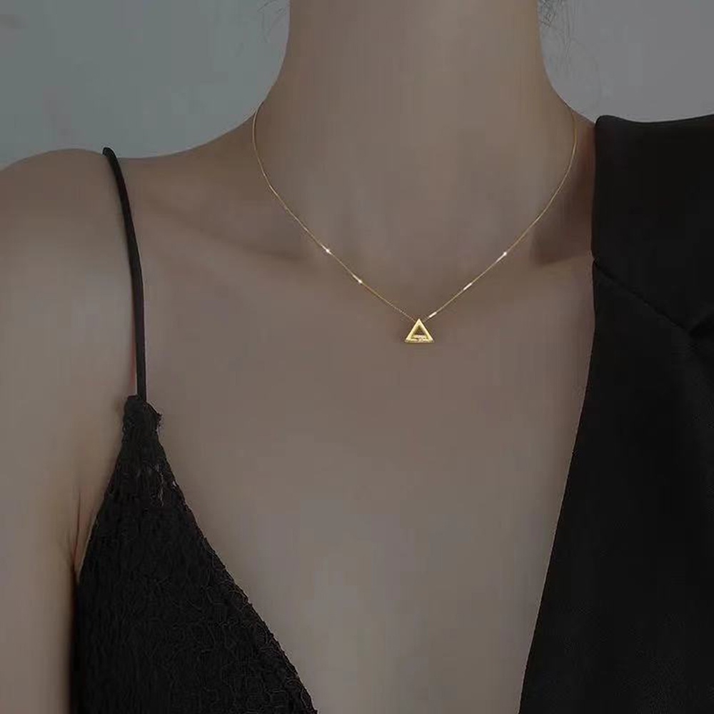 Vòng cổ Mặt Tam Giác Đơn Giản Thời Trang