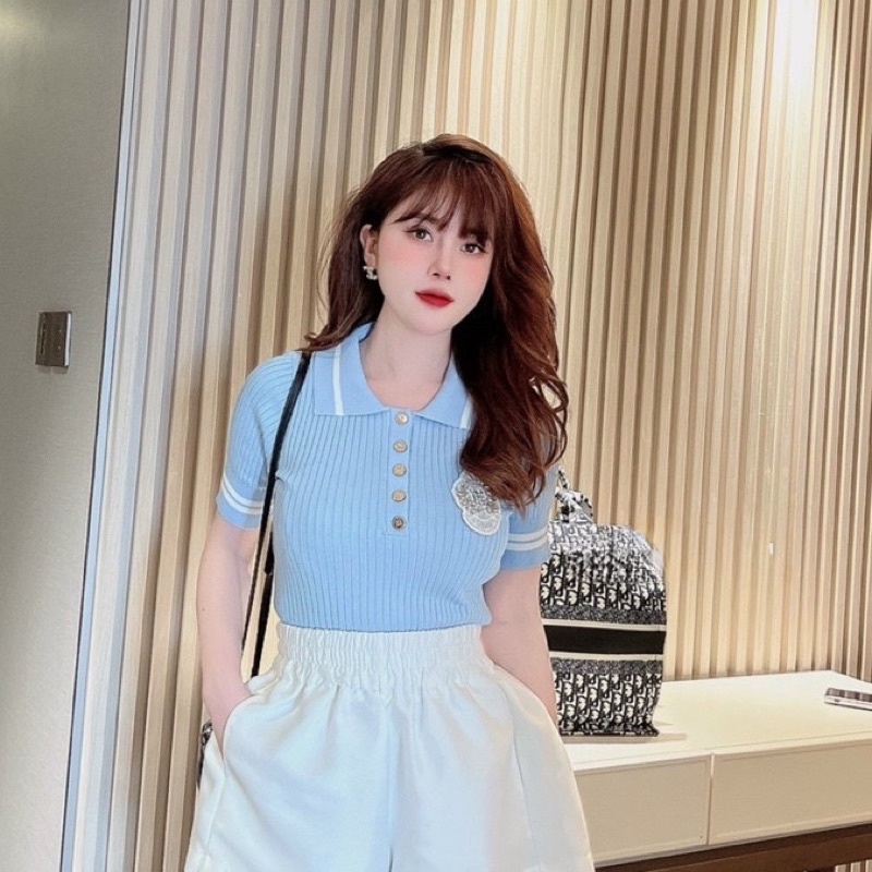 Áo len nữ bóng chày tag huy hiệu thêu ngực, cổ đóng khuy cực xinh