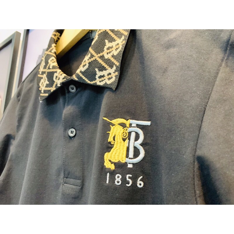 Áo thun cổ Polo thêu nổi chữ Burberry chất liệu Cotton cao cấp