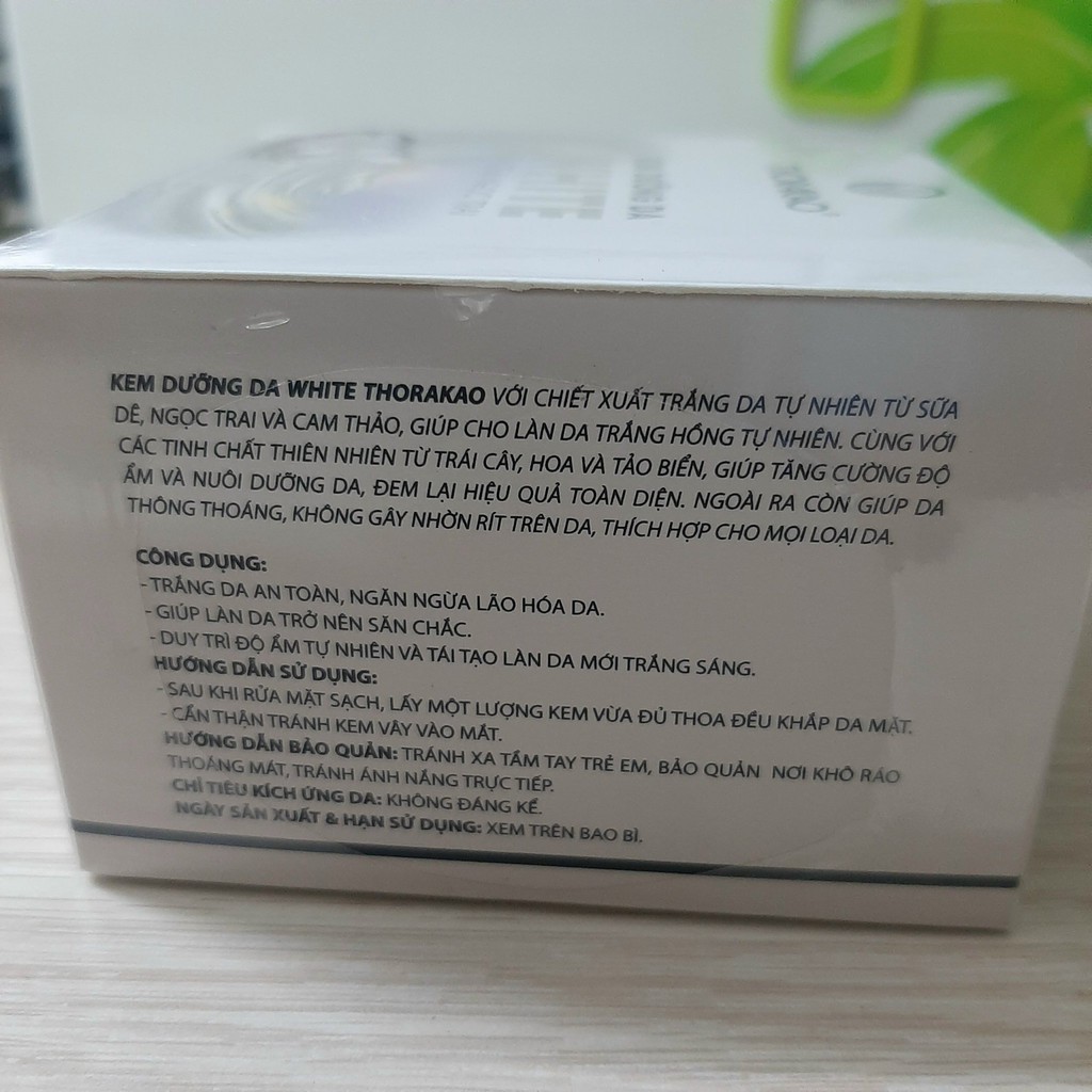 Thorakao: Kem Dưỡng Trắng Da Sữa Dê 30g