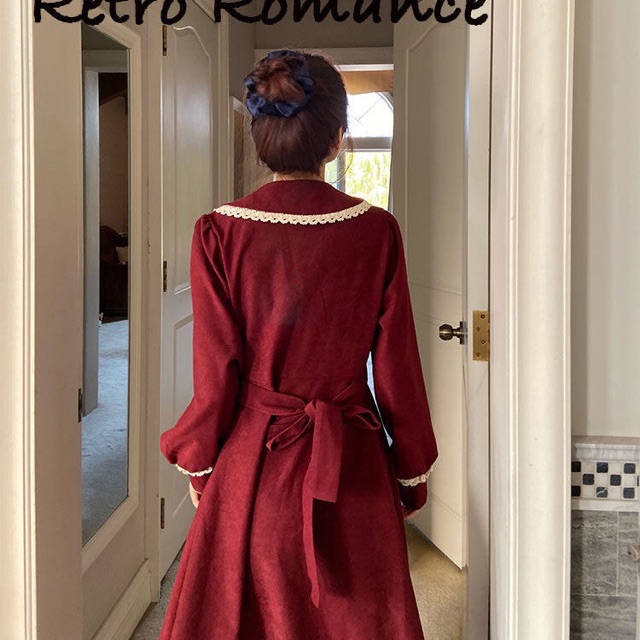 Váy đỏ viền ren cổ nơ dáng dài xoè vintage