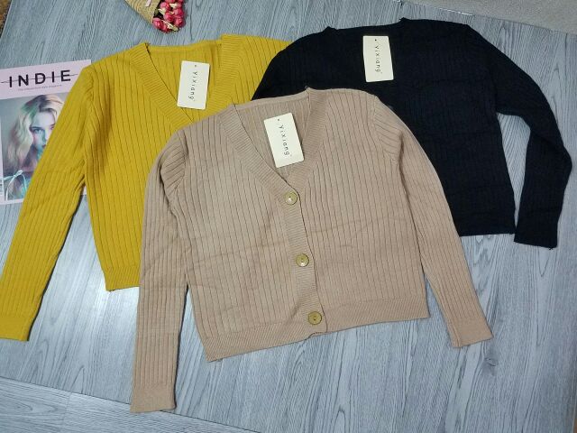 Cadigan ba khuy dáng ngắn