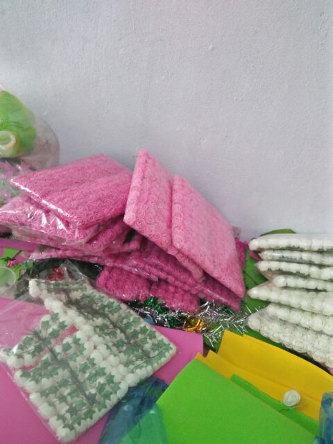 Vòng hoa đội đầu handmade