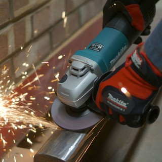 Máy mài 180mm Makita GA7030R (2400W)