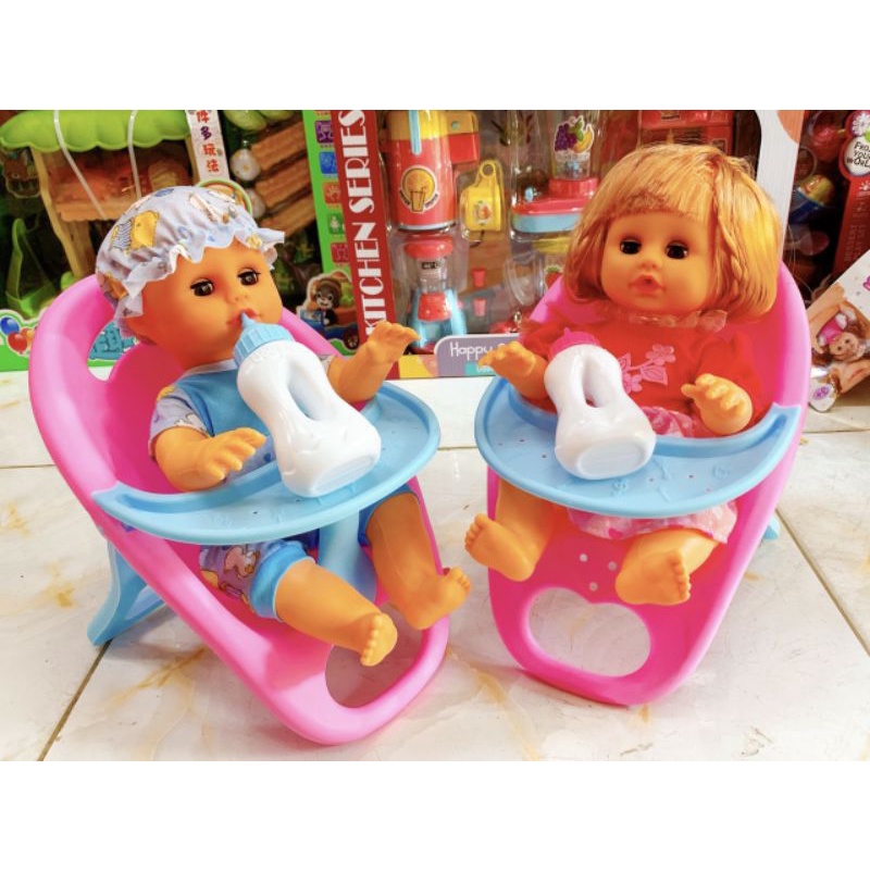 Búp bê ngồi ghế kèm bình sữa đồ chơi búp bê phụ kiện cho bé