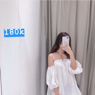 Áo trễ vai trắng xinh