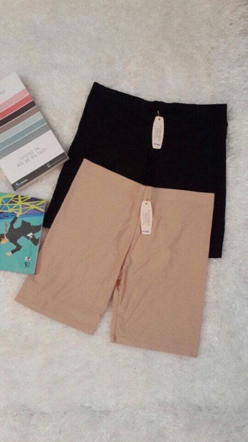 Quần mặc váy đúc thông hơi