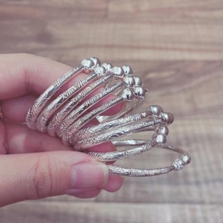 Vòng tay khắc tên cho bé - Chạm rộng chuẩn bạc ta nguyên chất