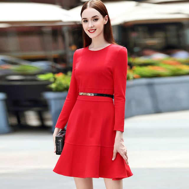 Váy xòe màu đỏ giá rẻ dịp xuân về mùa đông
