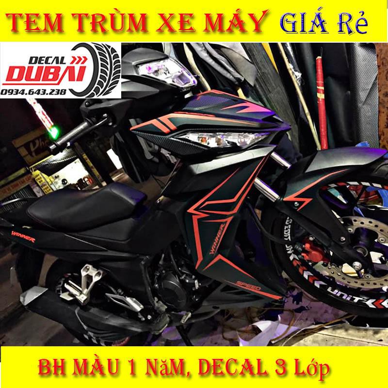 Tem Trùm Winner Đen Chỉ Đỏ